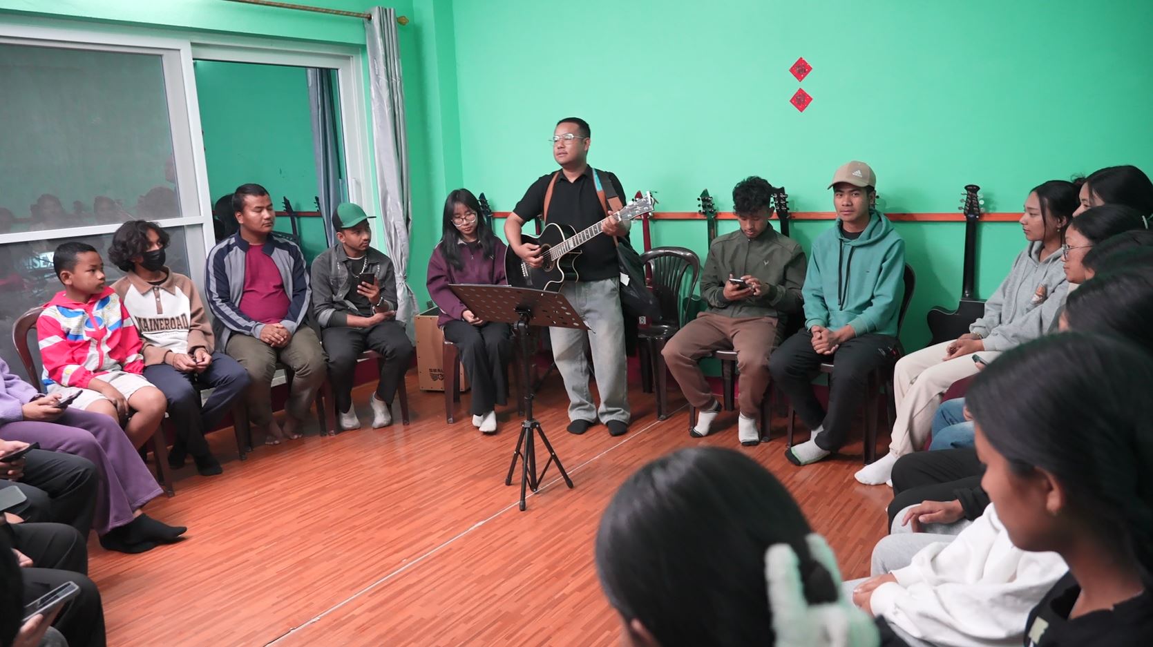 尼泊爾萬軍宣教士系列之二:宣教士Sophia  翻轉青少年生命無怨無悔