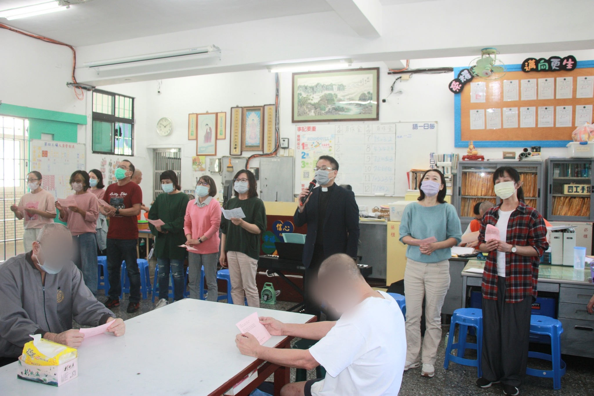 獄中也有溫暖聖誕 鐵窗裡迎來最暖心的聖誕祝福